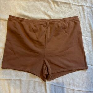 Skims Outdoor Fleece Shorts Camel size 3X